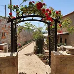 Polismata - Private Residences * Kardamyli