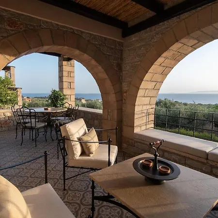 Polismata - Private Residences * Kardamyli