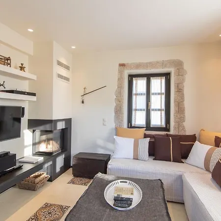 Polismata - Private Residences * Kardhamili