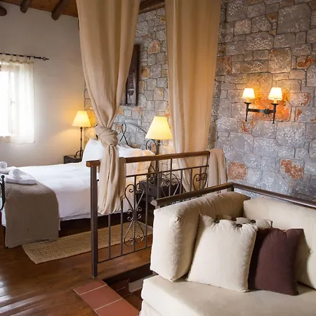 Polismata - Private Residences Kardhamili