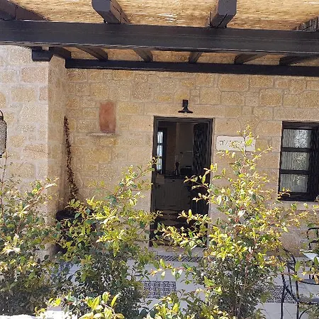 Polismata - Private Residences Kardamyli
