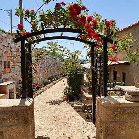 Polismata - Private Residences * Kardhamili