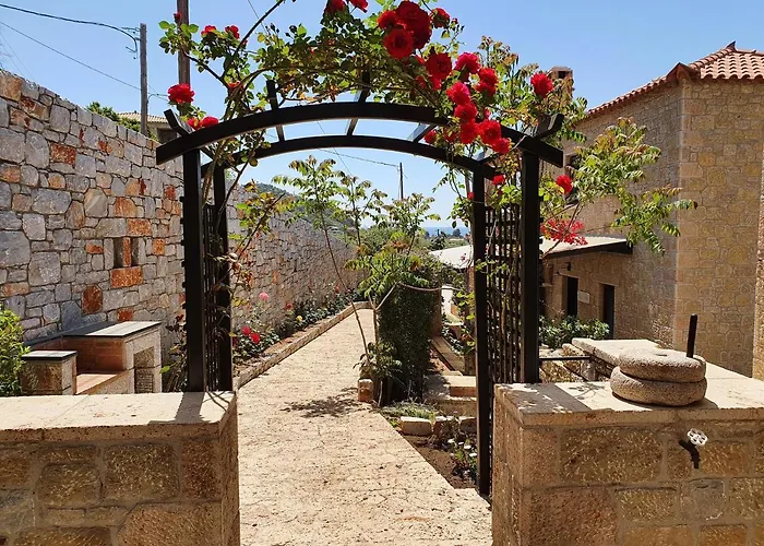 Polismata - Private Residences * Kardamíli